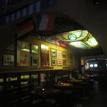 Fatty's Irish Pub - Inside Fatty's - Irish Pub Near Me - Dusseldorf, NW Fatty's Irish Pub - Inside Fatty's - Irish Pub Near Me - Dusseldorf, NW