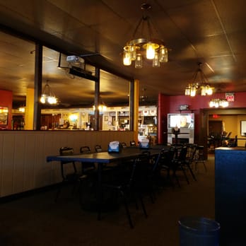 Player's Pizza - Dining area - Pizza Near Me - Anderson, California Player's Pizza - Dining area - Pizza Near Me - Anderson, California