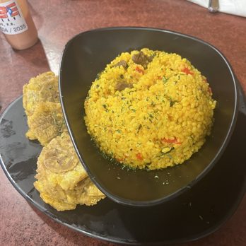 Don Pepe - Rice with skirt steak and fried plantains - Latin American Near Me - Rio Grande, Puerto Rico Don Pepe - Rice with skirt steak and fried plantains - Latin American Near Me - Rio Grande, Puerto Rico