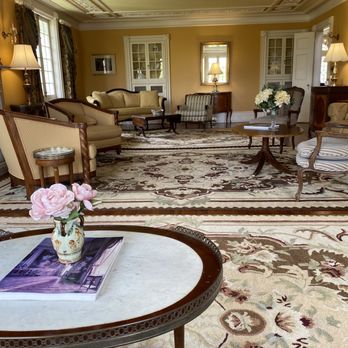 The Fountain Inn - Living area - Bed & Breakfast Near Me - Ridgefield, Connecticut The Fountain Inn - Living area - Bed & Breakfast Near Me - Ridgefield, Connecticut