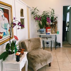 Simin SkinCare - waiting room