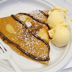 Yummy Yummy Crepes & Snacks - S'mores sundae