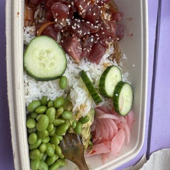Bongos Botanical Beer Garden - Tuna Poke Bowl - Caribbean Near Me - Marathon, Florida Bongos Botanical Beer Garden - Tuna Poke Bowl - Caribbean Near Me - Marathon, Florida