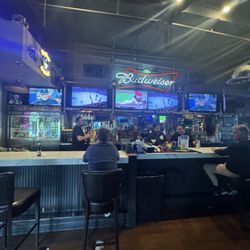 Daily's Sports Grill