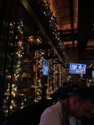 Crompton Ale House by null