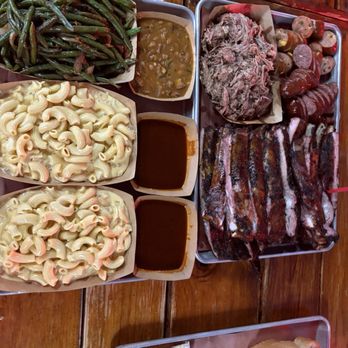 The Pit Room - Museum District - Mac and cheese green beans pull a pork  Hot links - Barbeque Near Me - Houston, Texas