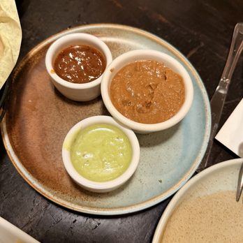 Taco Rosa - Chips, Beans & Salsa - Mexican Near Me - Irvine, California