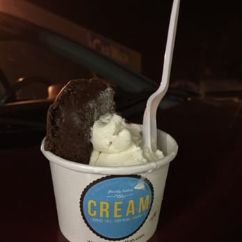CREAM - Yummy nutty brownie with vanilla....;) - Ice Cream & Frozen Yogurt Near Me - San Jose, California