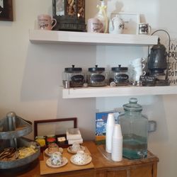 K & B Emporium