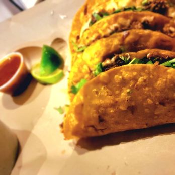 Bravis - Birria Tacos - Mexican Near Me - Shakopee, Minnesota