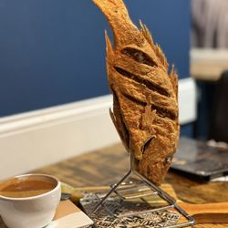 El Criollo Restaurant - Pe Pargo Entero Frito