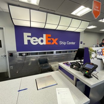 FedEx Ship Center - Shipping Centers Near Me - Oakland, California FedEx Ship Center - Shipping Centers Near Me - Oakland, California