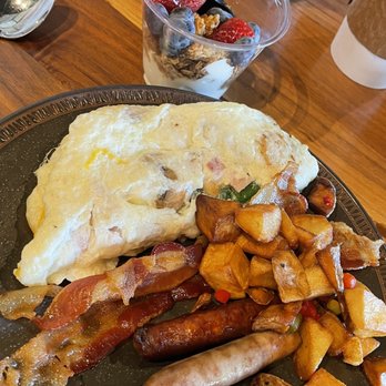 Kites Restaurant - Freshly made omelette at the station. - New American Near Me - Vernon, New Jersey Kites Restaurant - Freshly made omelette at the station. - New American Near Me - Vernon, New Jersey