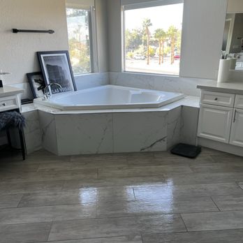 Osje Cleaning Services - We cleaned bathtubs. - Home Cleaning Near Me - Las Vegas, Nevada Osje Cleaning Services - We cleaned bathtubs. - Home Cleaning Near Me - Las Vegas, Nevada