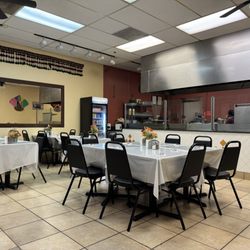 Chopan Kabob House - It's nice and open.