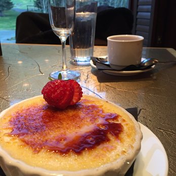 Aurora Bar and Grill - Creme brûlée - New American Near Me - Girdwood, Alaska