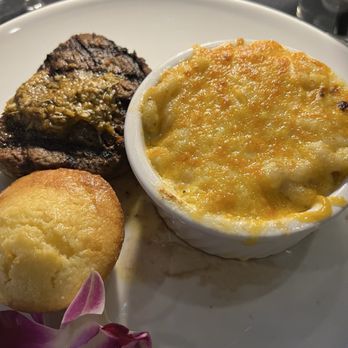 Noir Kitchen & Cocktails - Filet & Mac & Cheese - Soul Food Near Me - Nashville, Tennessee