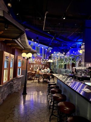 Snakes & Lattes Chicago by null