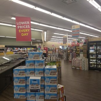 Lucky - Wide aisles, clean floors, good lighting, even windows - Grocery Near Me - Sunnyvale, California Lucky - Wide aisles, clean floors, good lighting, even windows - Grocery Near Me - Sunnyvale, California