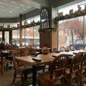 Billy's - Inside - Steakhouses Near Me - Roanoke, Virginia