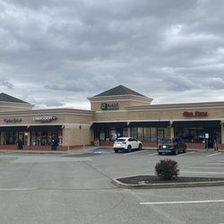 Cranberry Gardens Plaza - More businesses in shopping center