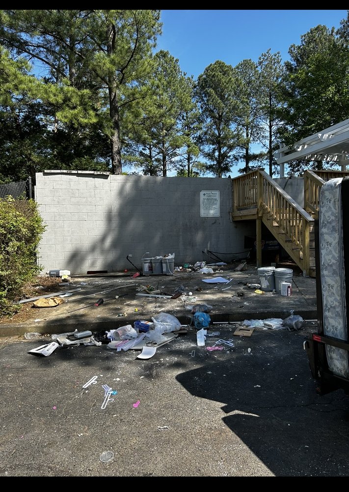 BULK KINGS HAULING & TRASH REMOVAL 10 Photos Charlotte, North