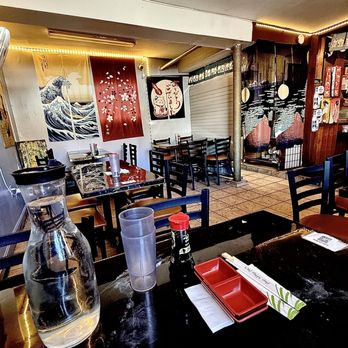 Oppa Sushi - Inside - Sushi Bars Near Me - Boston, Massachusetts