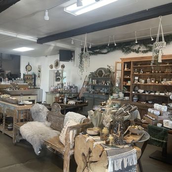 Dudley's Bakery - Delis Near Me - Santa Ysabel, California