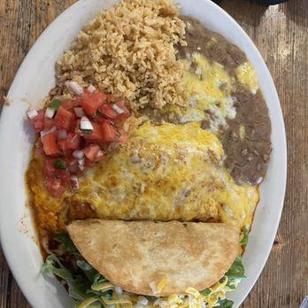Peppers Mexicali Cafe - 2 Item Combination plate ( beef taco and cheese enchilada). - Mexican Near Me - Pacific Grove, California