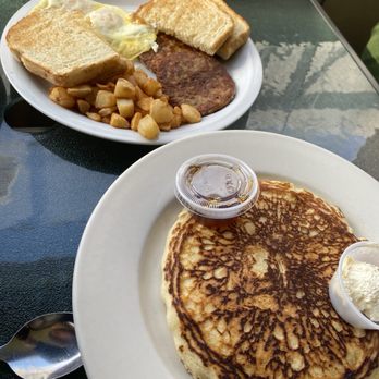 Bread Winners Cafe & Catering - Eggs and Such and a buttermilk pancake - Breakfast & Brunch Near Me - Arvada, Colorado