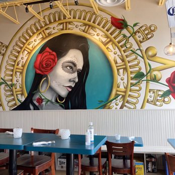 Seester's Mexican Cantina - Mexican Near Me - Pewaukee, Wisconsin