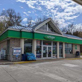 bp - There's a convenience store. - Gas Stations Near Me - Saint Paul, Minnesota bp - There's a convenience store. - Gas Stations Near Me - Saint Paul, Minnesota