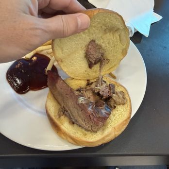 Pucketts - BNA Terminal D - Brisket sandwich - Barbeque Near Me - Nashville, Tennessee Pucketts - BNA Terminal D - Brisket sandwich - Barbeque Near Me - Nashville, Tennessee