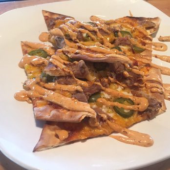 BWP - Pulled pork flatbread - really tasty and has a kick - American Near Me - Saratoga Springs, New York BWP - Pulled pork flatbread - really tasty and has a kick - American Near Me - Saratoga Springs, New York