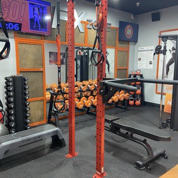 HOTWORX - Reno, NV - Meadowood Square - Gym area - Pilates Near Me - Reno, Nevada