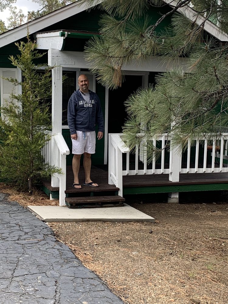 BIG BEAR MANOR SPA CABINS - 134 Photos & 93 Reviews - 40393 Big Bear