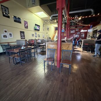 2 Doors Down - Inside - Burgers Near Me - Cheyenne, Wyoming