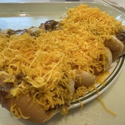 3 chil cheese coneys