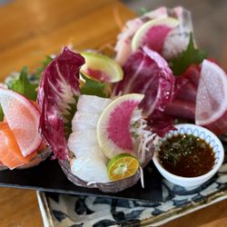 Bozu Japanese Restaurant - Assorted 5 Kind Sashimi