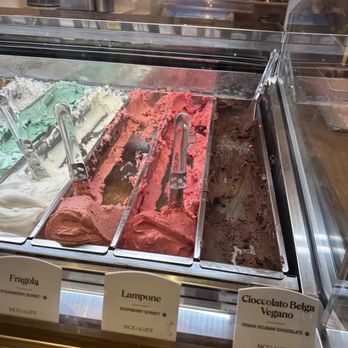 Bacio Di Latte - Strawberry Sorbet, Raspberry Sorbet - Gelato Near Me - Manhattan Beach, California