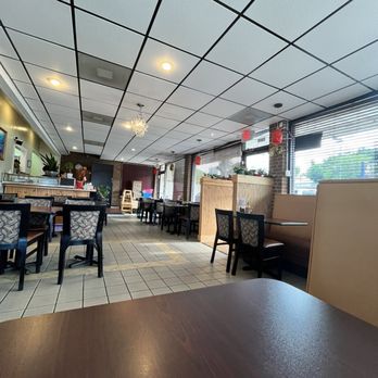Pho Van - Inside - Vietnamese Near Me - Charlotte, North Carolina