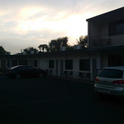 River Park Motor Inn