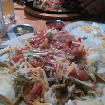 Chili's - Best chicken salad, we waited a long time for our food but it is totally worth it. - American Near Me - Vista, California