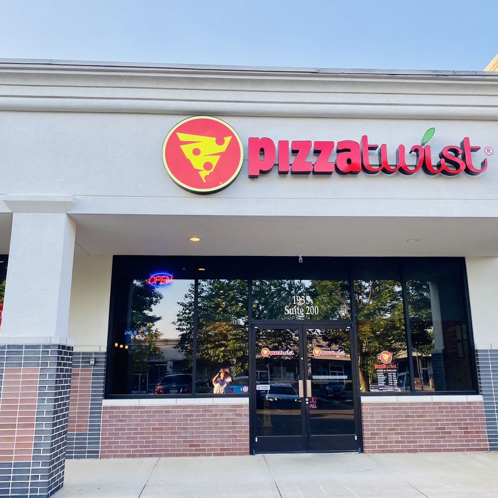 Pizza Twist - Outside - Pizza Near Me - Franklin, Tennessee Pizza Twist - Outside - Pizza Near Me - Franklin, Tennessee