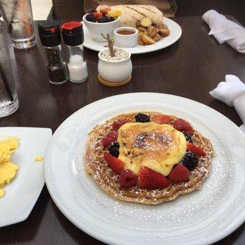 Bardot - Creme brûlée waffles --phenomenal! - New American Near Me - Claremont, California Bardot - Creme brûlée waffles --phenomenal! - New American Near Me - Claremont, California
