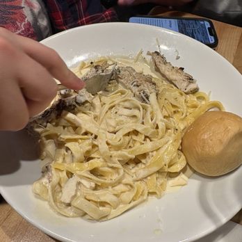 Central Station Grill - Chicken Fettuccine Alfredo Lunch - Seafood Near Me - Starkville, Mississippi Central Station Grill - Chicken Fettuccine Alfredo Lunch - Seafood Near Me - Starkville, Mississippi