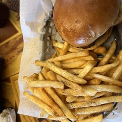 Robyn's - Western Burger
