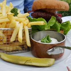 Hamburgare gjort på högrev med tryffelmajjo