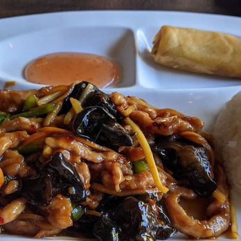 Kung Fu Restaurant - Shredded pork with garlic lunch special - Cantonese Near Me - Doylestown, Pennsylvania