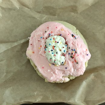 C Adam's Bakery - Animal cracker frosted sugar cookie - Bakeries Near Me - Milwaukee, Wisconsin C Adam's Bakery - Animal cracker frosted sugar cookie - Bakeries Near Me - Milwaukee, Wisconsin